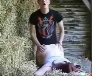 az istállóban, a gazdák sfree pornó moviet szar
