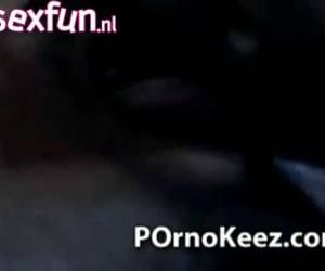 Dacht ik dat Indiase mannen een kleine lul zouden hebben, nou deze echt niet dus. Hij heeft een flinke erectie. Dit geile amateurkoppel heeft hete sex.Geil amateurkoppel uit India heeft hete sex