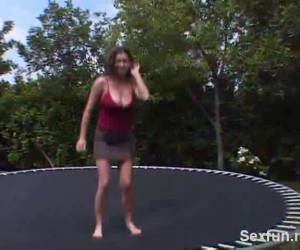 skoki na trampolinie